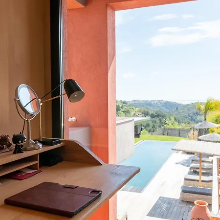 De Luxe Piscine Vue Nice