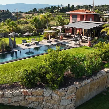 De Luxe Piscine Vue